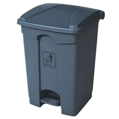 plastic garbage cans with lids